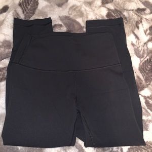black lululemon 21” leggings